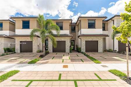 9114 NW 158th St #9114 Miami Lakes, FL 33018