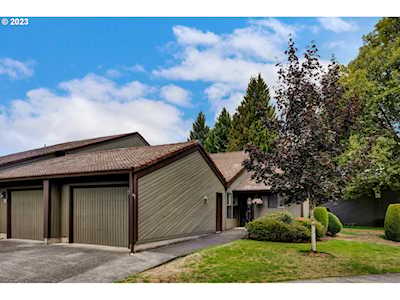 13817 NW 10th CT #A Vancouver, WA 98685