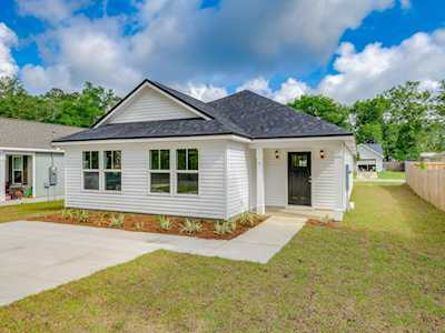 XXX Duane Dr Crawfordville, FL 32327