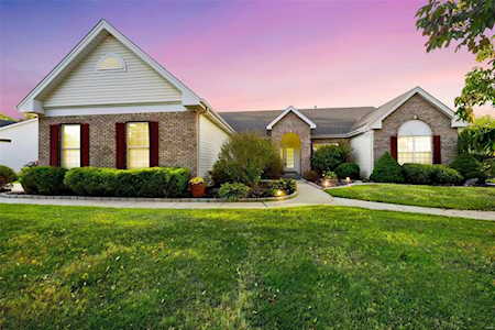 406 Carousel Ct St Charles, MO 63304