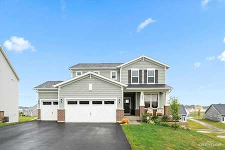 481 Alpine Dr Algonquin, IL 60102