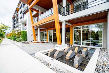 128 E 8 Street #TH3 North Vancouver, BC V7L 1Y7