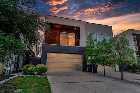 2321 N Prairie Avenue Dallas, TX 75204