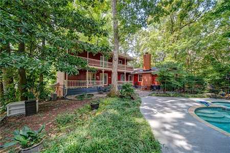 4691 N Springs Court Dunwoody, GA 30338