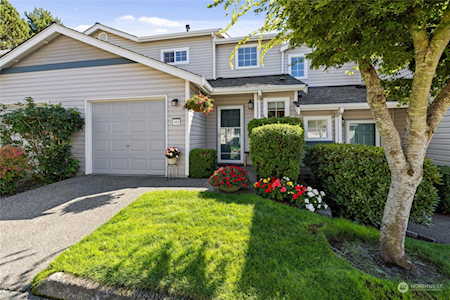 4802 Nassau Ave NE #103 Tacoma, WA 98422