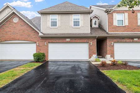 10S403 Carrington Circle Burr Ridge, IL 60527