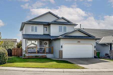 204 Meadowbrook Bay SE Airdrie, AB T4A 2B2