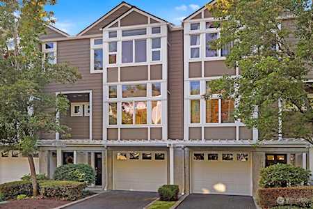 205 5th Place S Kirkland, WA 98033