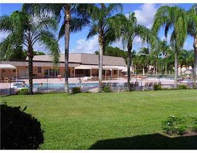 24 Abbey Lane #107 Delray Beach, FL 33446