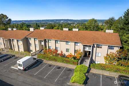 1315 S Puget Dr #C-38 Renton, WA 98055