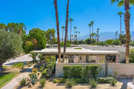 1844 E Sandalwood Dr Palm Springs, CA 92262