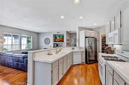 9 Darlington Irvine, CA 92620
