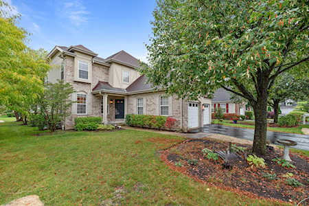 748 Darby Ct Indian Creek, IL 60061