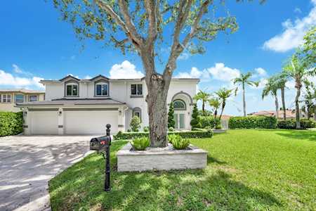 20252 Monteverdi Circle Boca Raton, FL 33498