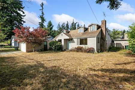 7703 224th St SW Edmonds, WA 98026