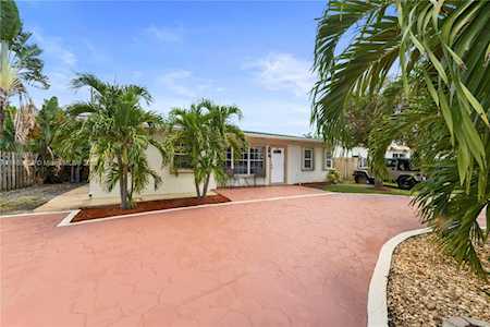 2640 NE 10th Ave Pompano Beach, FL 33064