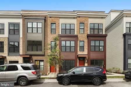 7362 Blade Dr Falls Church, VA 22042