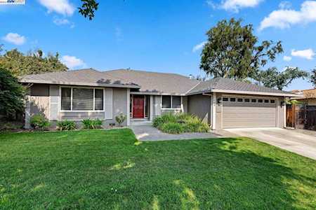 5263 Muirwood Dr Pleasanton, CA 94588
