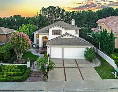 28 Blue Jay Dr Aliso Viejo, CA 92656