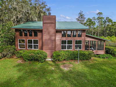 167 Riley Lake Dr Hawthorne, FL 32640