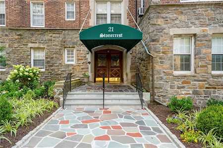 21 N Chatsworth Ave #6D Larchmont, NY 10538