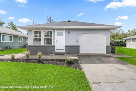 21 Frederiksted St Toms River, NJ 08757