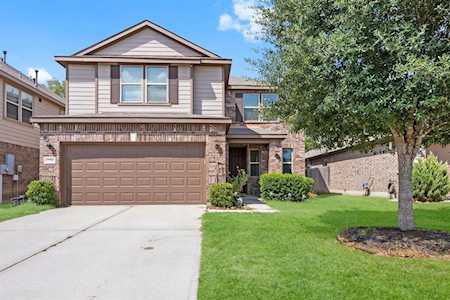 2726 Cayden Creek Way Conroe, TX 77304