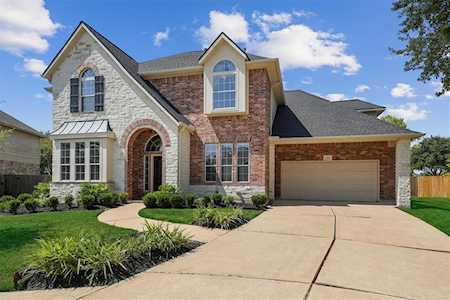 2302 Harbor Pass Dr Pearland, TX 77584