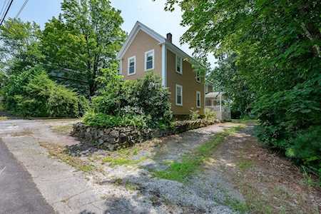 48 Mount Vernon St Somersworth, NH 03878
