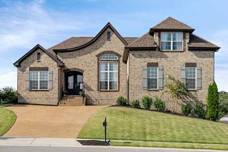 111 Monteview Dr Hendersonville, TN 37075