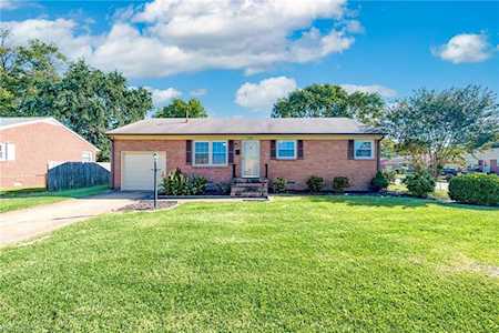 1700 Aspenwood Dr Hampton, VA 23666