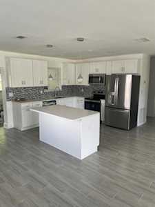4817 Pineaire Lane West Palm Beach, FL 33417