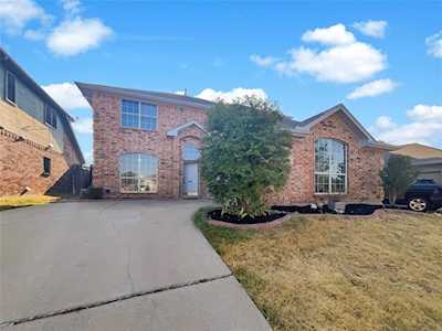 4704 Ericksen Drive Carrollton, TX 75010