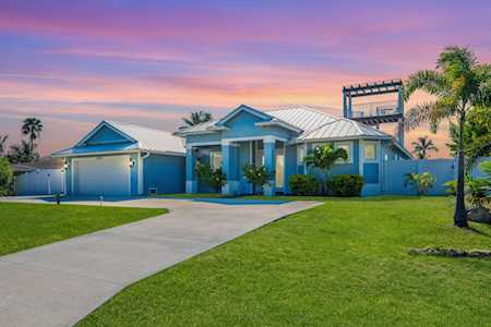 1559 Thumb Point Drive Hutchinson Island, FL 34949