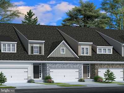 530 Arrowgrass Ln New Castle, DE 19720