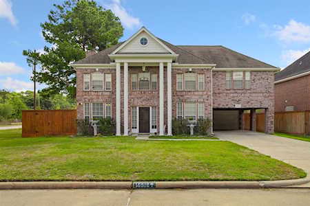 16918 Avenfield Rd Tomball, TX 77377