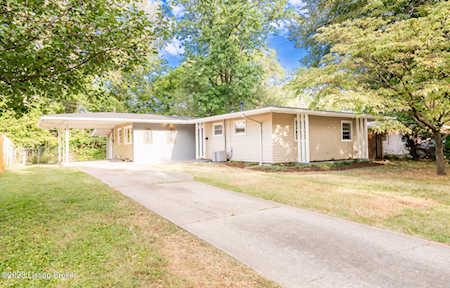 3647 Kelly Way Louisville, KY 40220