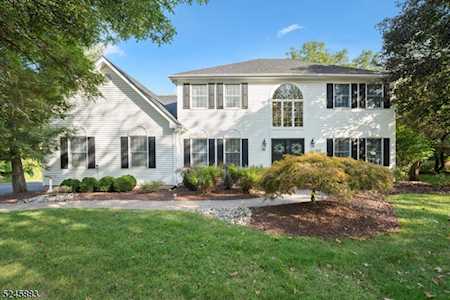 15 Dilts Ln Hillsborough Twp., NJ 08844