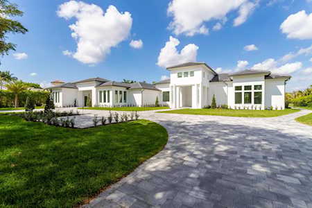 8719 Twin Lake Drive Boca Raton, FL 33496