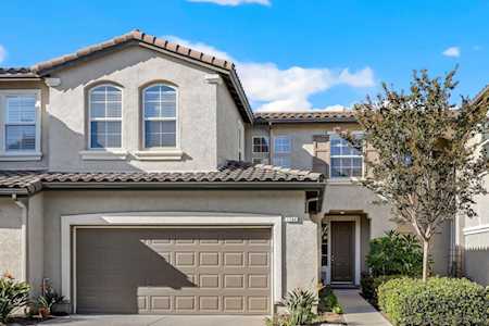 1704 Carissa Way Carlsbad, CA 92011