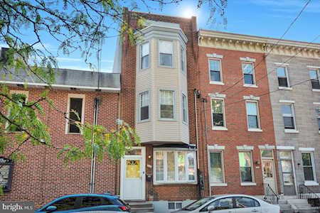927 S 13th St Philadelphia, PA 19147