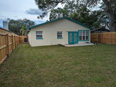 486 48th Ave N St. Petersburg, FL 33703