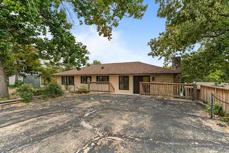 11 Walnut Ln Kimberling City, MO 65686
