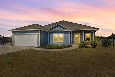111 Acapulco DR Del Valle, TX 78617