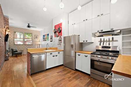 487 6th Ave #1-R Brooklyn, NY 11215