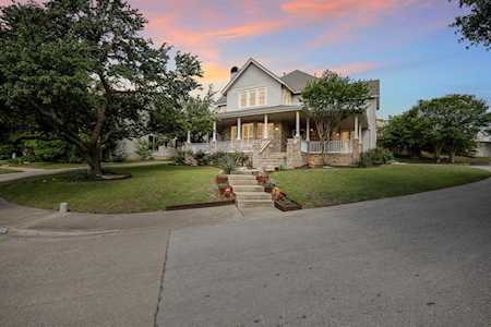7712 Waldon DR Austin, TX 78750