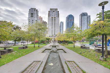 1225 Richards Street #703 Vancouver, BC V6B 1E6