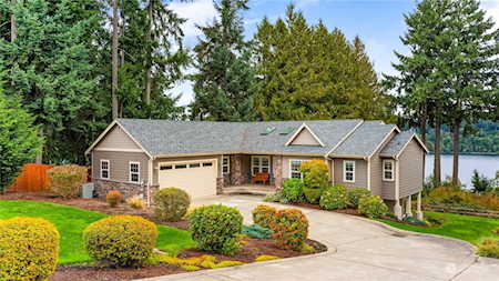 4084 NE Breakwater Ct Bremerton, WA 98311