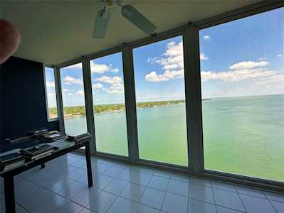 7200 Sunshine Skyway Ln S #14G St. Petersburg, FL 33711