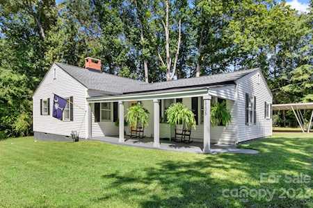 1105 Old Thompson Ave Lancaster, SC 29720